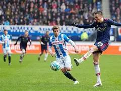 离谱！阿贾克斯关键时刻豪取连胜山东泰山围绕德国杯临场应变，多特蒙德再遭质疑备战足总杯的简单介绍